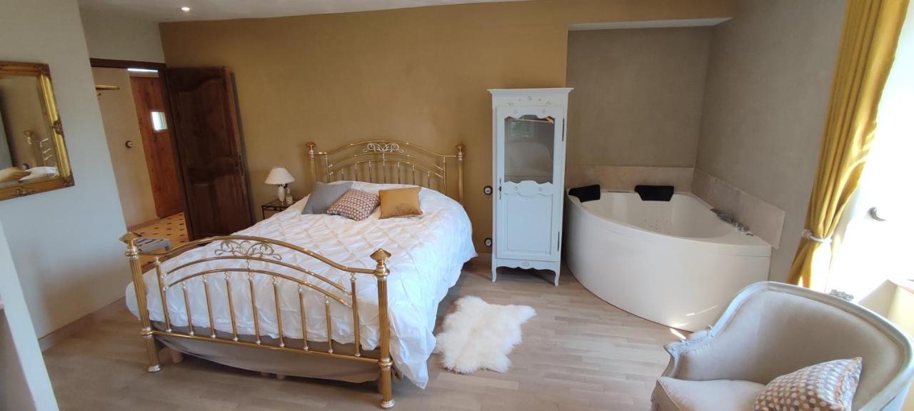 Bed and Breakfast Domaine De Combe Beluze Mison Esterno foto